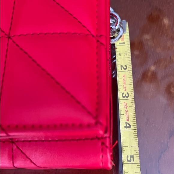 NWOT Vibrant Red Quilted Style Shoulder Bag with Silver Chain Strap - Picture 10 of 17